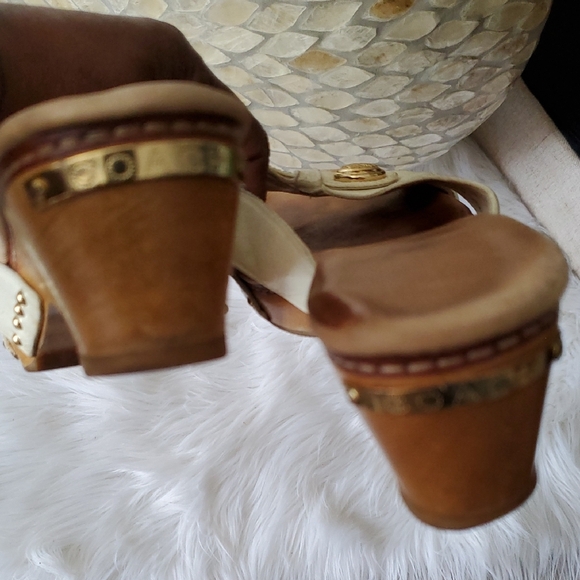 Vtg Coach Off White Cream   Mules with Wooden Bottom  Sz 8 - Picture 6 of 16